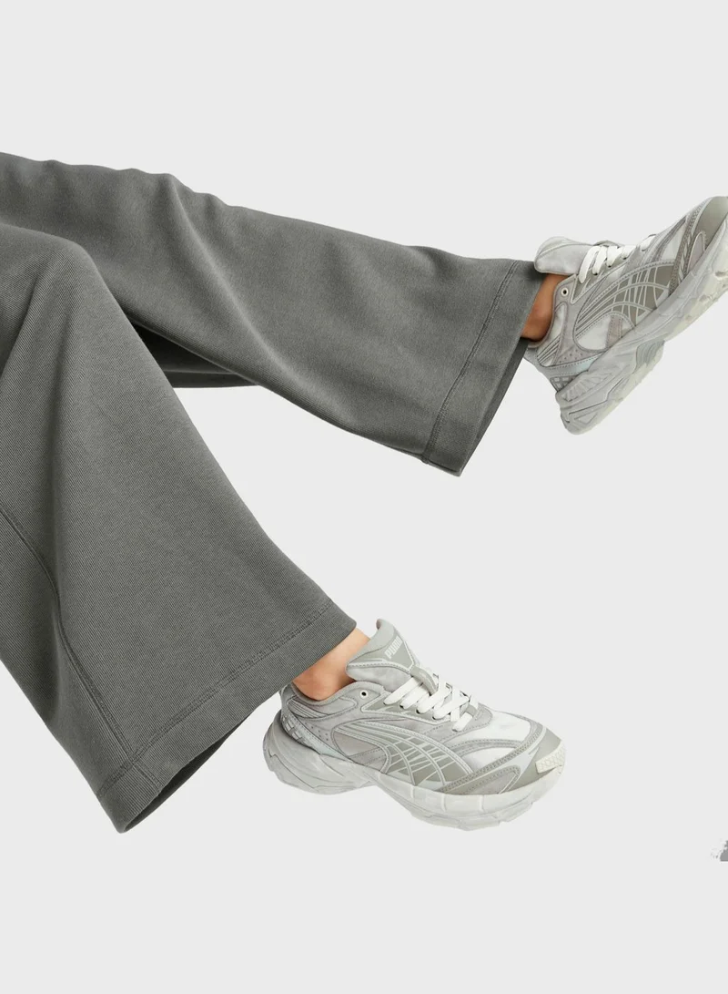 PUMA Classics+ Relaxed Sweatpants