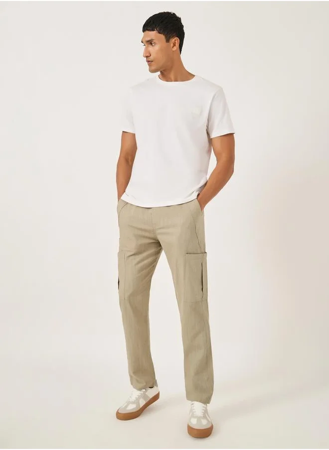 فورت كولينز Men Beige Solid Cotton Straight Leg Pants