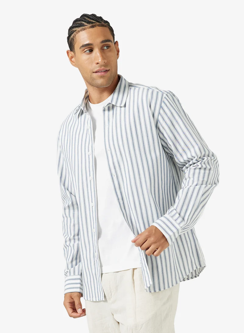 سفنتي فايف قميص كلاسيكي بقصة عادية