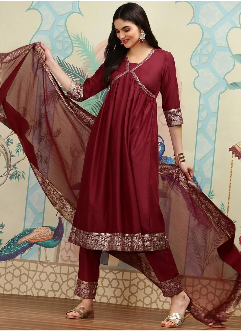 آي شين Regular Fit Three-Quarter Sleeve Printed Maroon Polyester Woven Kurta Set For Women Flat Collar Perfect For Wedding And Engagement Pull On Closure