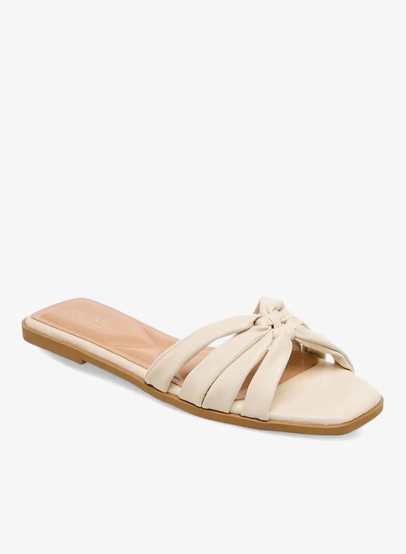 Celeste Women Textured Flat Sandals