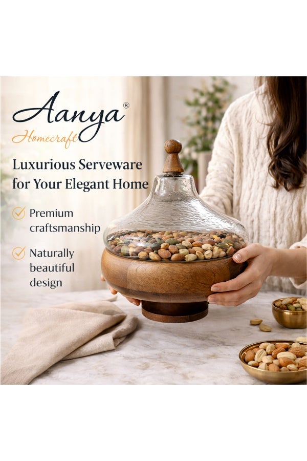 Aanya Homecraft وعاء تقديم دائري من خشب الأكاسيا 29 سم مع قاعدة خشبية وغطاء زجاجي مطروق - وعاء زخرفي يدوي لتقديم الوجبات الخفيفة والسلطات للهدايا والطعام، 25 سم، بني طبيعي - Image 2