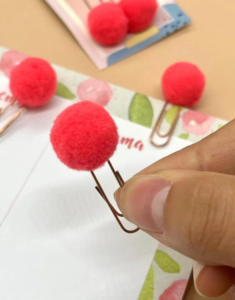 Kağıt Gemi Dükkan Paper Ship Shop Pomegranate Flower 2-Piece Pompom Paper Clips