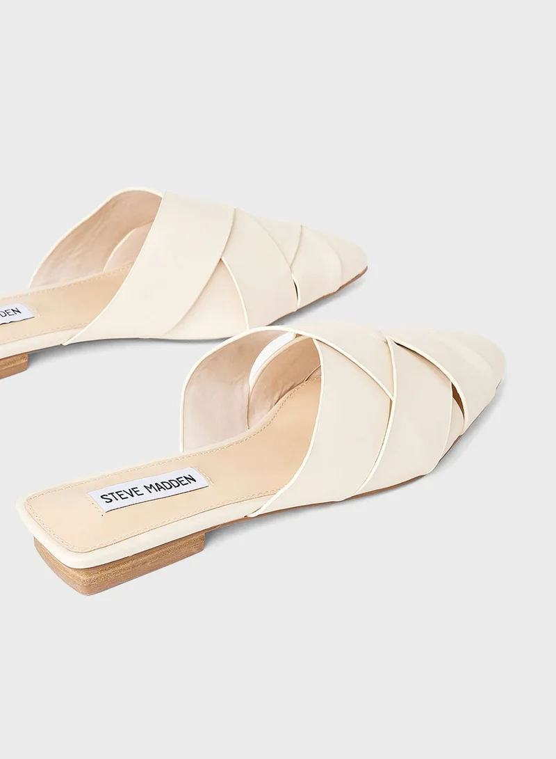 STEVE MADDEN Gambit Flat Mules