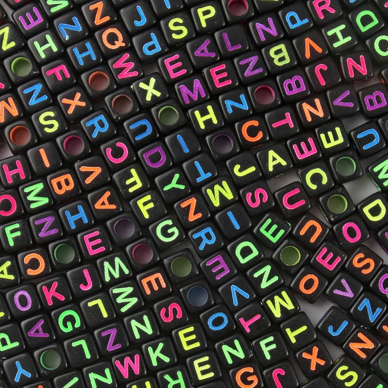 Acrylic Letter Beads Alphabet Colorful Letters Black Cube Bead 66mm 1200pcs for Friendship Bracelets and Gifts Souvenir Jewelry Making