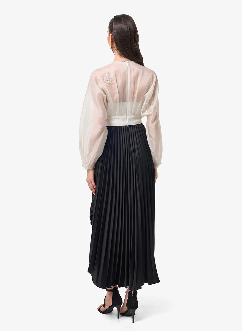 ثريدز باي اجوني فستان ميدي بياقة على شكل حرف  وأكمام منفوخة بتصميم غير متماثل