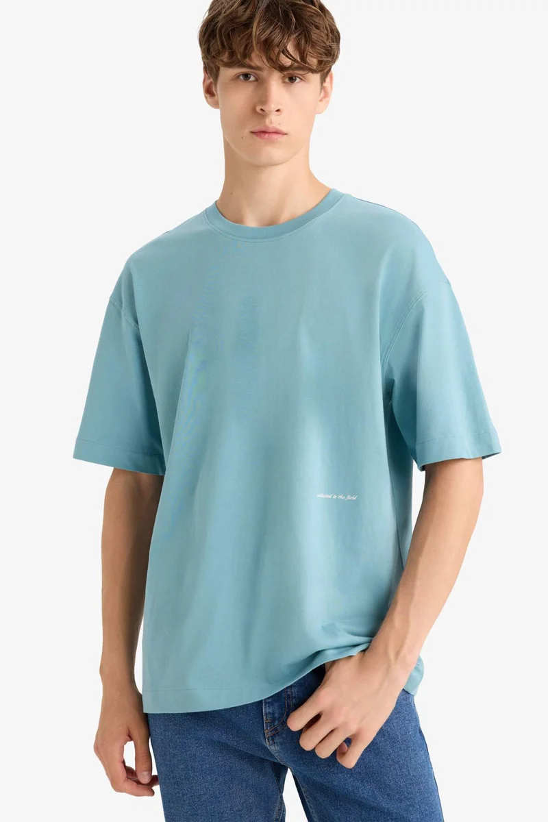ديفاكتو Boxy Fit Crew Neck Short Sleeve T-Shirt