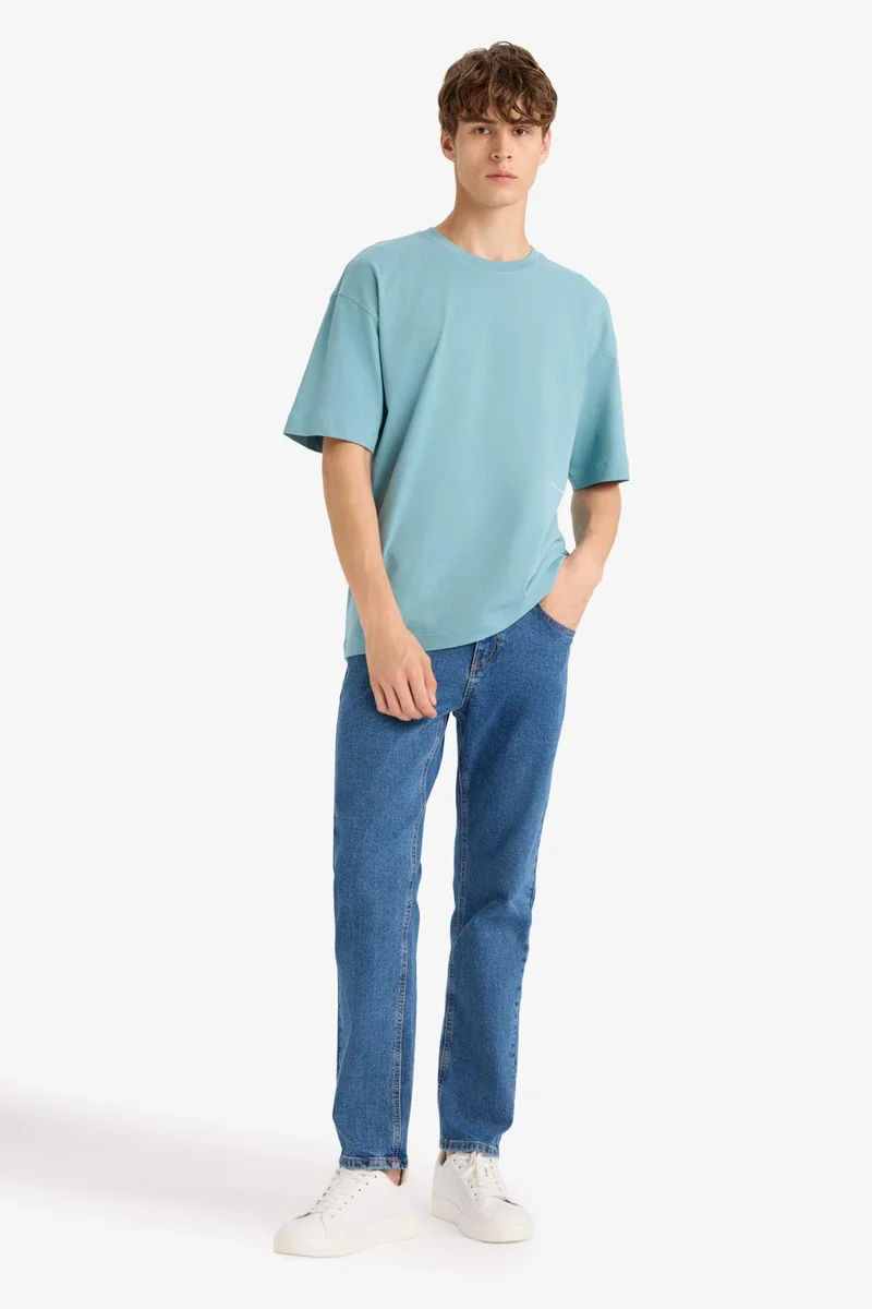 ديفاكتو Boxy Fit Crew Neck Short Sleeve T-Shirt