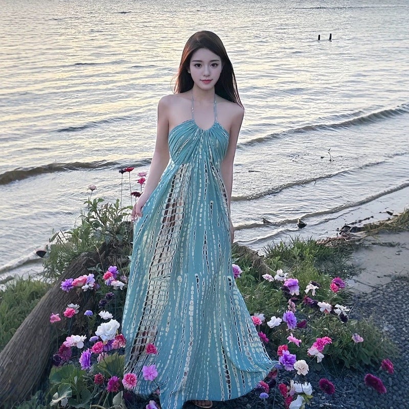 French Style Halter Neck Sleeveless Flowy Maxi Dress for Women - Image 2