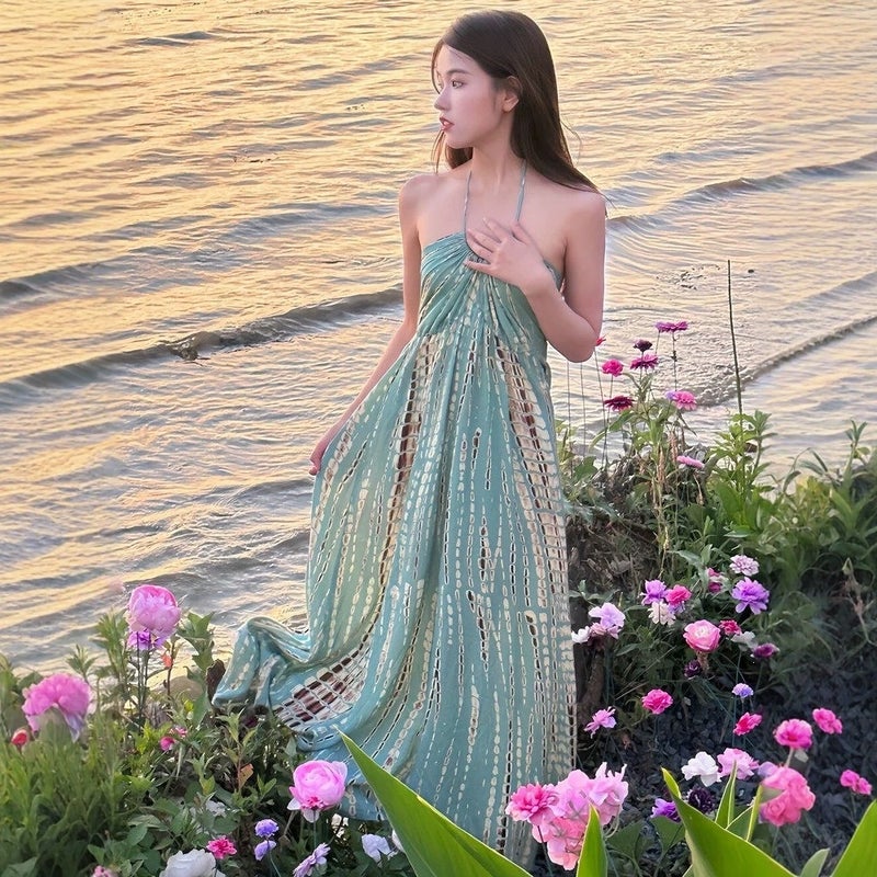 French Style Halter Neck Sleeveless Flowy Maxi Dress for Women - Image 3