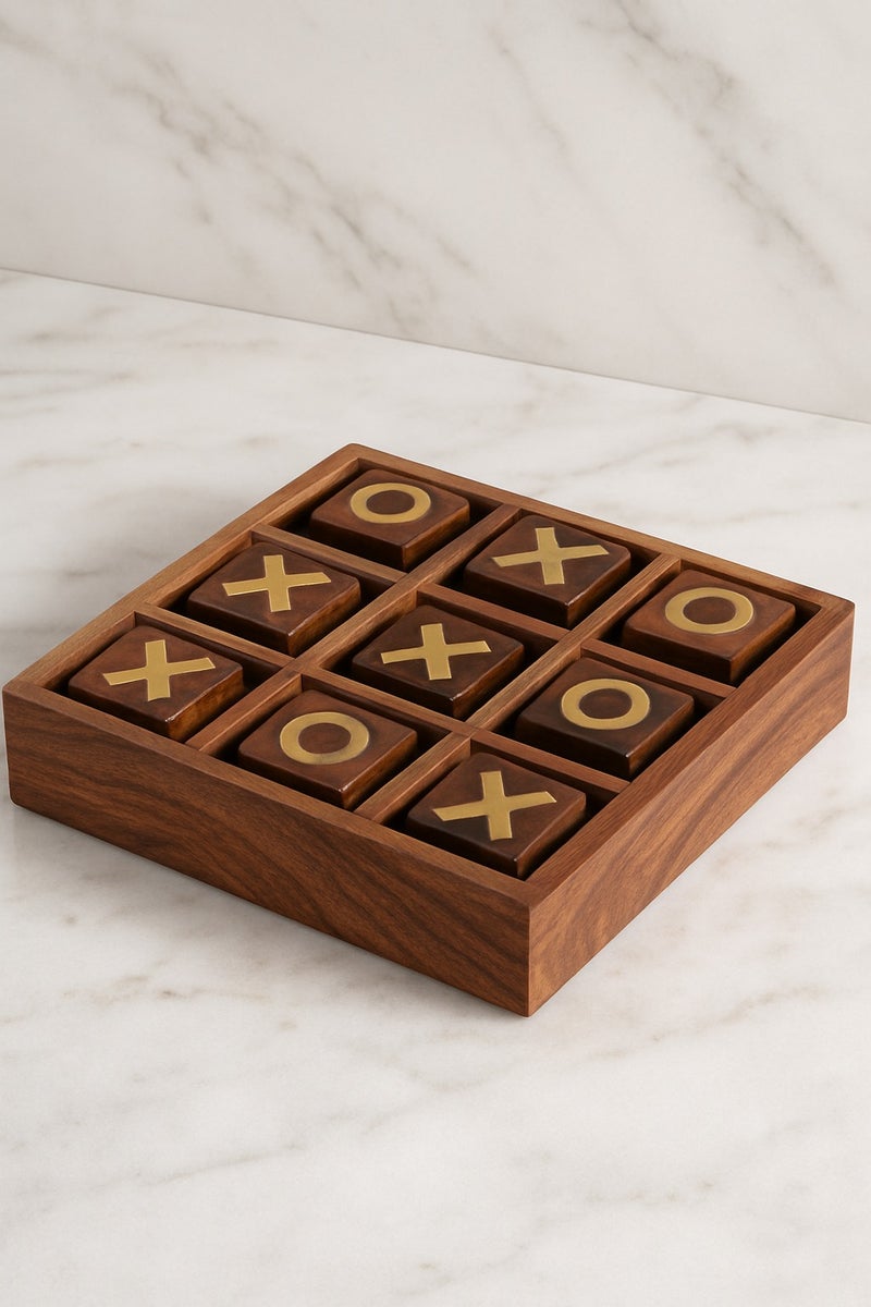 Roman Gifts لعبة XO الفاخرة المصنوعة يدويًا من الخشب مقسمة إلى مربعات تحمل الرموز X و O ومميزة بقاعدتها الخشبية التي تجعلها تستقر على الطاولة أو على الأرض كديكور طاولة - Image 4