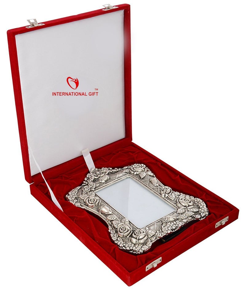 INTERNATIONAL GIFT إطار صور فضي INTERNATIONAL GIFT® بتشطيب مؤكسد مع علبة هدايا جميلة وحقيبة حمل (14 سم، فضي) قطعة عرض، هدية ديكور تمثال - Image 3