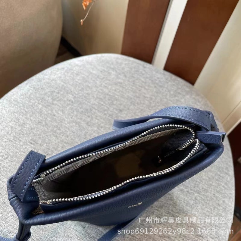 H Home Genuine Leather Large Litchi Pattern Bucket Bag Japanese And Korean -Selling New Crossbody Vertical Simple Mini Single Shoulder Mobile Phone Bag - Image 3