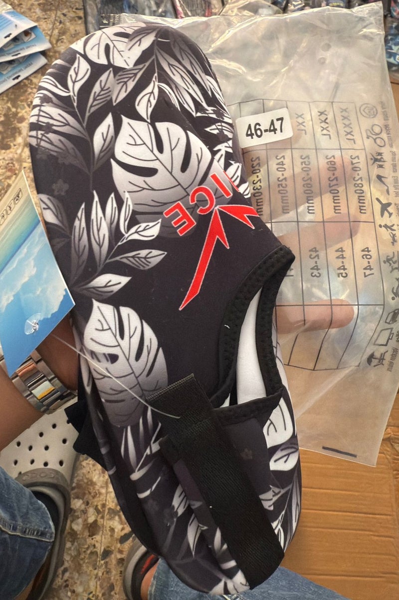 نايس حذاء بحر مائي كاجوال ملون، مقاس 47-46، مثالي للسباحة والغطس والرياضات المائية، سريع الجفاف ومانع للانزلاق._ حذاء مائي ـ جزمه مائيه - حذاء رياضي مائي_ أدوات سباحه ـ اكسسوارات سباحه ـ العاب مائيه ـ مستلزمات سباحه - Image 1