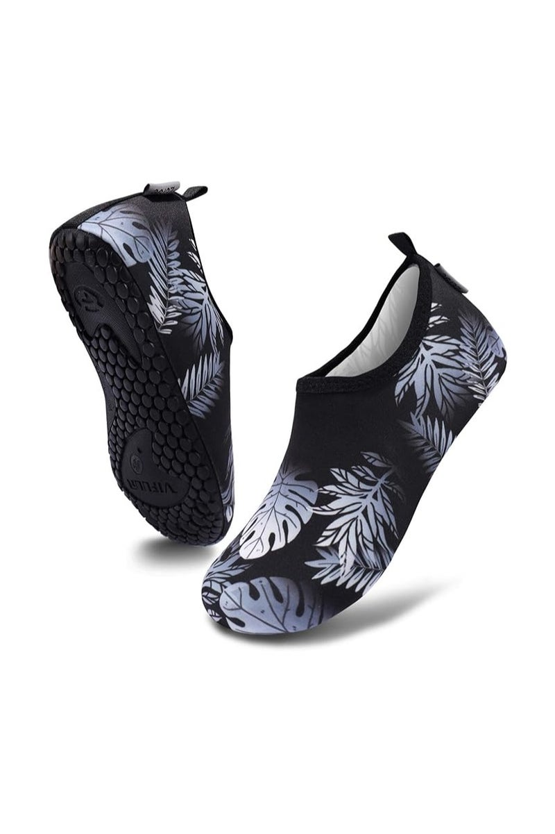 نايس حذاء بحر مائي كاجوال ملون، مقاس 47-46، مثالي للسباحة والغطس والرياضات المائية، سريع الجفاف ومانع للانزلاق._ حذاء مائي ـ جزمه مائيه - حذاء رياضي مائي_ أدوات سباحه ـ اكسسوارات سباحه ـ العاب مائيه ـ مستلزمات سباحه - Image 2