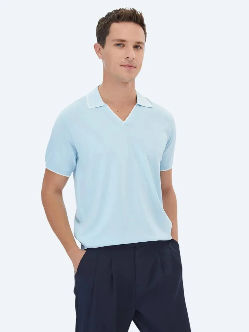 كيب ملابس تريكو زرقاء فاتحة