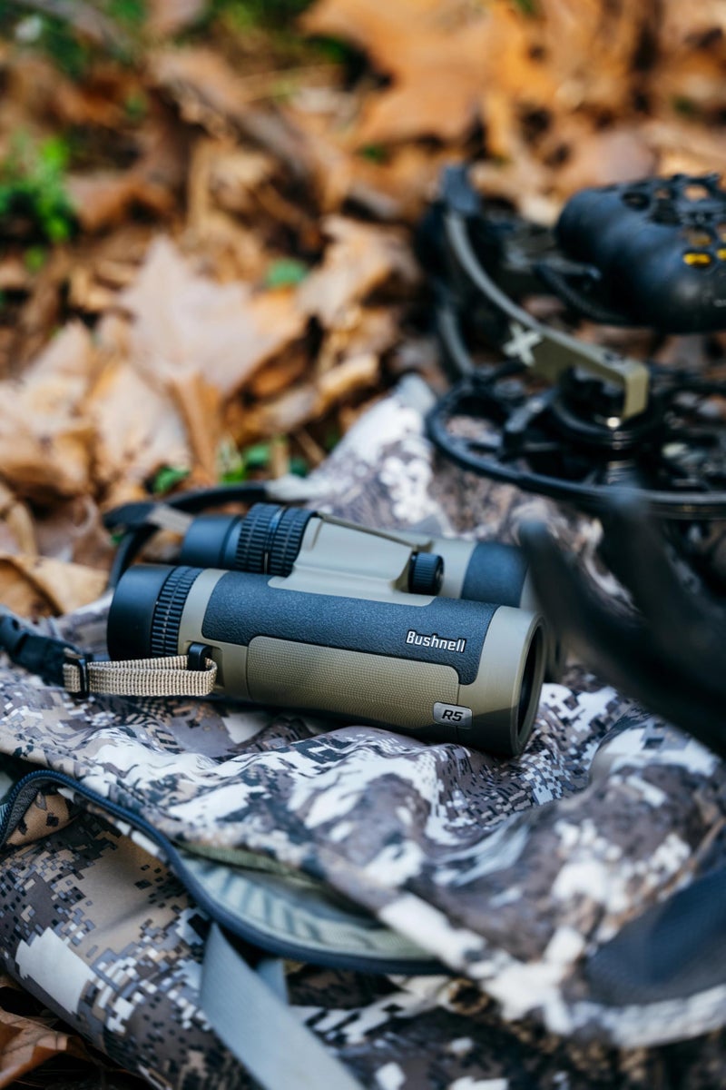 Bushnell R5 10x42 Binoculars with Vault Lite Bino Chest Harness, Phase 3 Coatings, Dielectric Coatings, EXO Barrier, IPX7 Waterproof - Binoculars for Wildlife Observation and Bird Watching - Image 4
