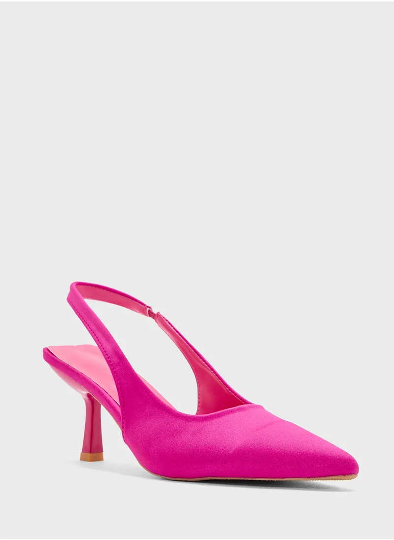 Ginger Ladies Classic Heeled Pump