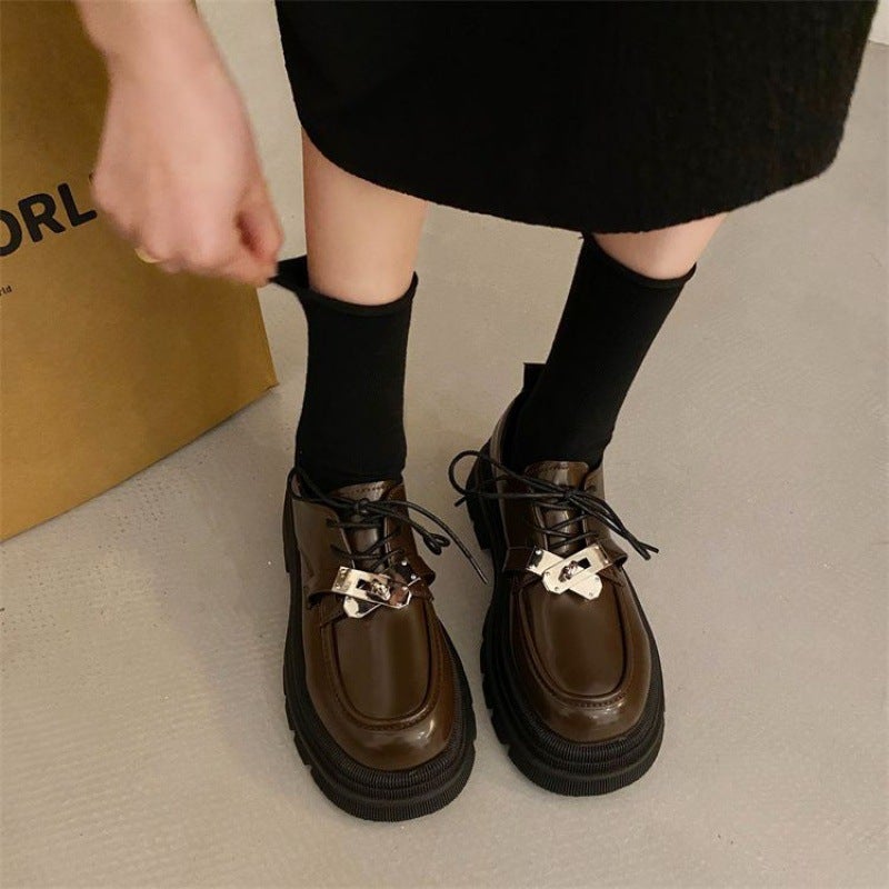 أحذية لوفر منخفضة غير قابلة للانزلاق تناسب جميع الأزياء كعب متوسط مدبب على الطراز الياباني كوري صغير من الجلد نمط بريطاني - Image 4