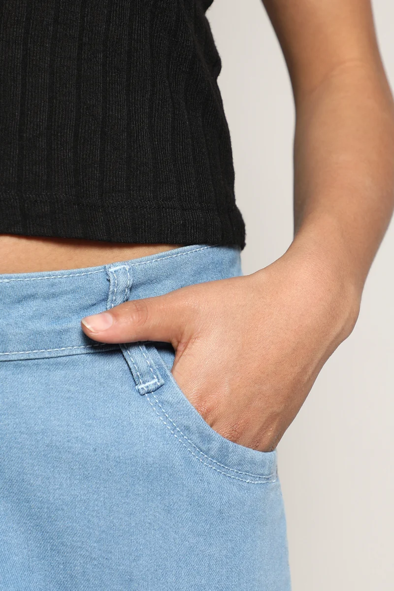 كامبوس سوترا Women's Light Blue Mid-Rise Cutout Denim Jeans