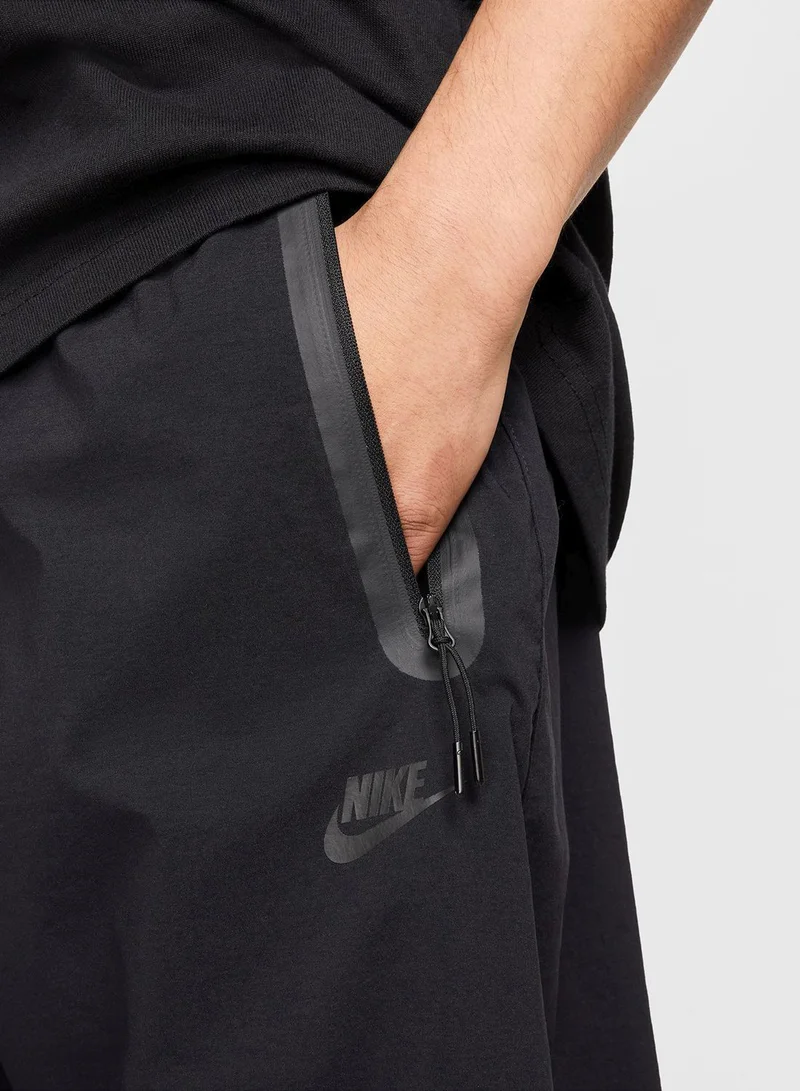 Nike Tech Woven Oversized Sweatpants