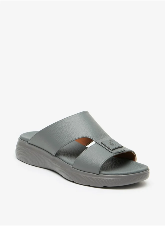 لو كونفورت Men's Textured Slip-On Arabic Sandals