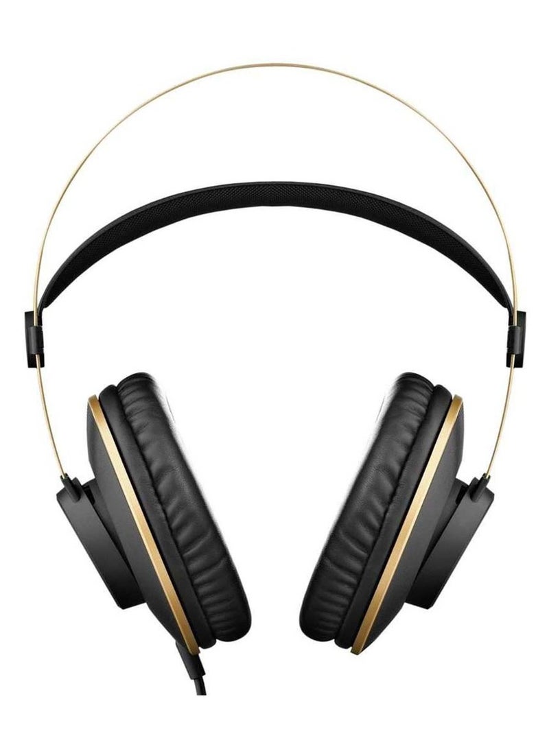 AKG Closed-back Circumaural Headphones with 40mm Drivers, 1/8" Gold Plug, and 1/4" Gold Screw-on Adapter - Image 4