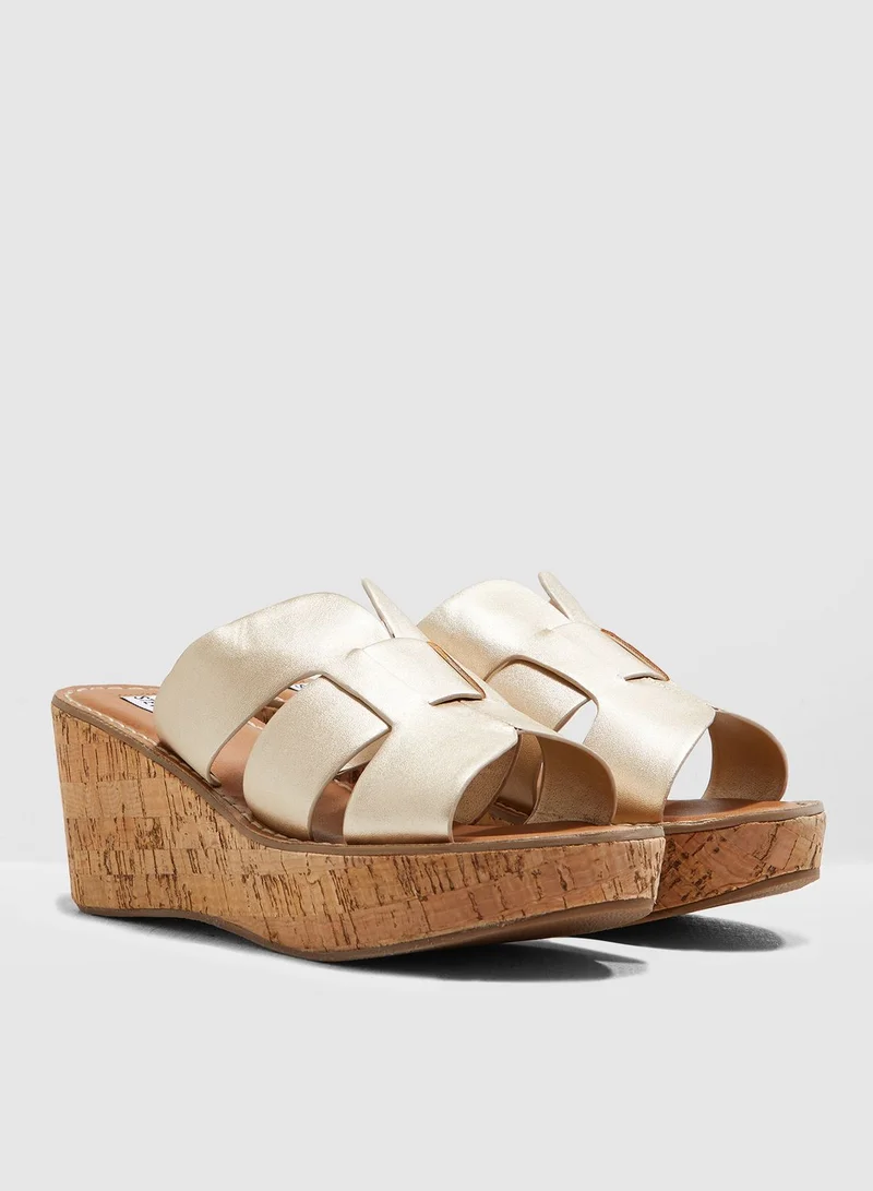 STEVE MADDEN Sammy Wedge Sandal - Gold