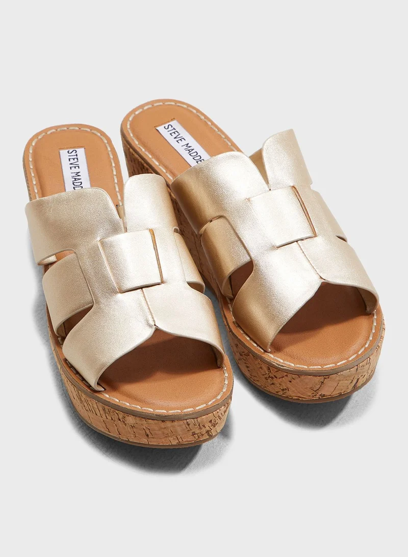 STEVE MADDEN Sammy Wedge Sandal - Gold