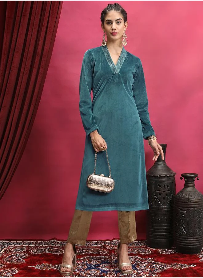 Vishudh Women Regular Fit V-Neck Straight Kurta by Styli