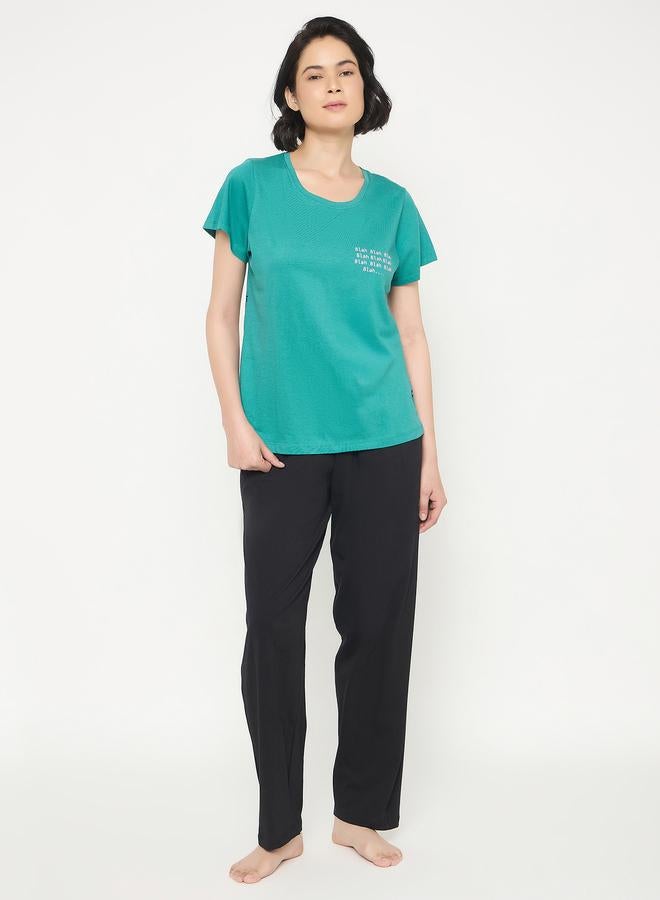 Clovia Typography Print Cotton T-Shirt and Pyjama Set - Image 3