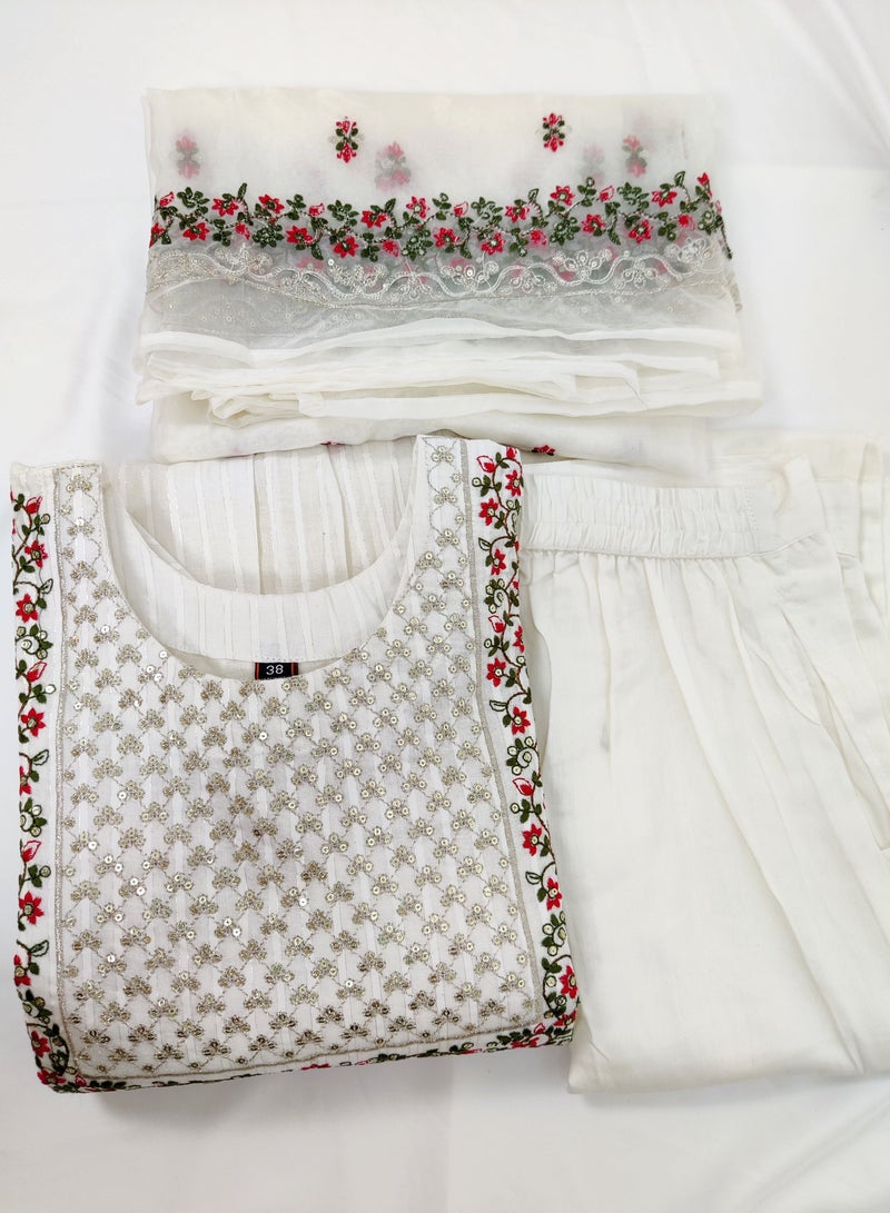 PRIYA’S PANACHE PRIYA'S PANACHE White Silk Straight Kurta Pant Set with Organza Dupatta – Traditional Ethnic Festival Partywear for Women  - Image 5