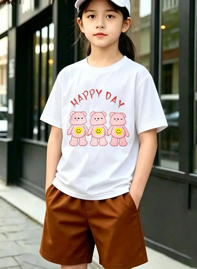 تايك تو تيشرت قطني بطبعة جرافيك دبدوب وعبارة Happy Day للأطفال - أبيض
