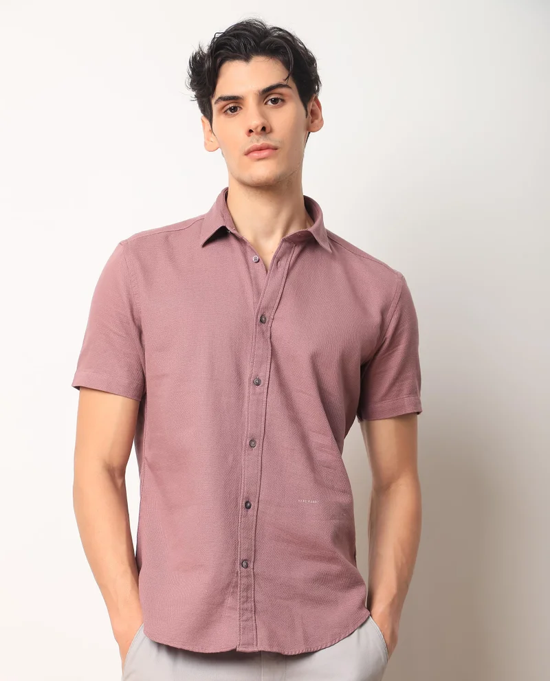 Rare Rabbit Rare Rabbit Men's Rissa Dusky Pink Cotton Fabric Half Sleeves Solid Dobby Shirt