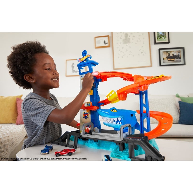 Mattel Games Mattel - Hot Wheels City Shark Escape Track Set with 1/64 Car Playset - HDP06 - Image 2