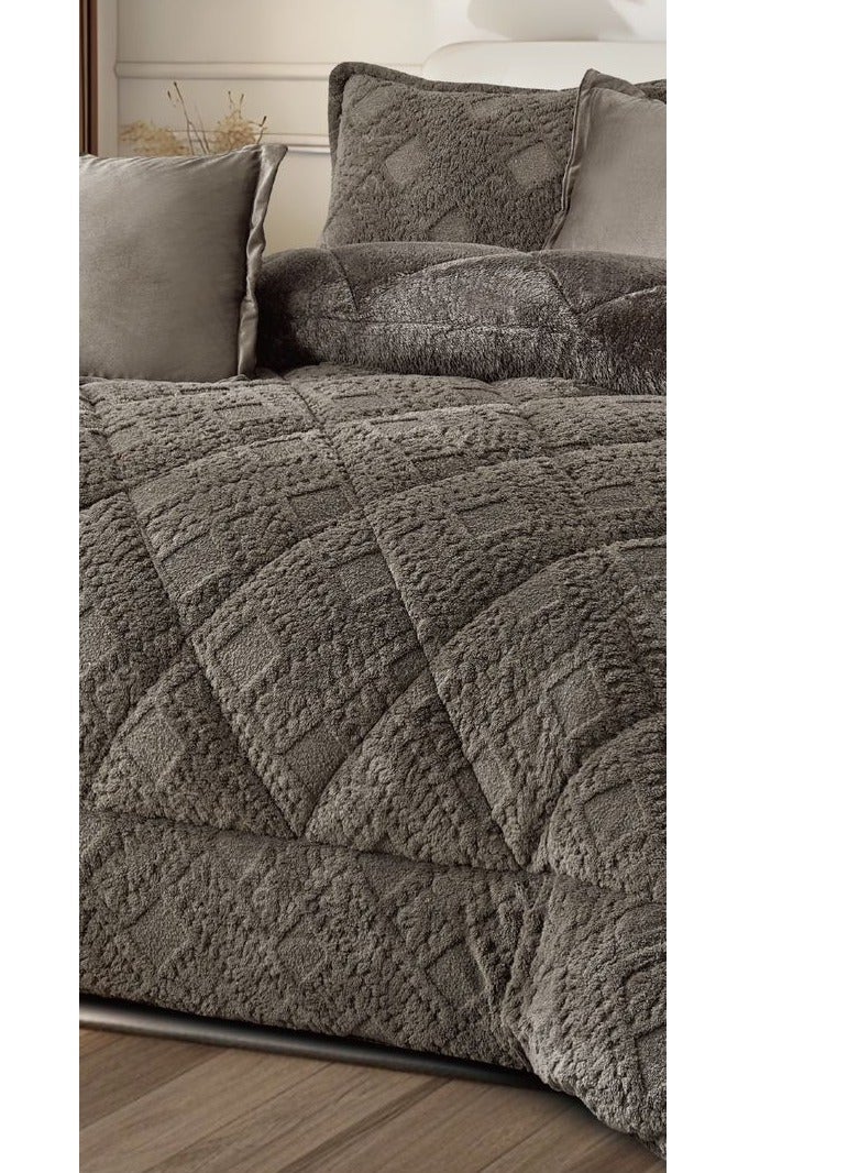 مينجلي مفرش سرير نفرين مخمل شتوي فخم بتصميم انيق وخامة تمنحك الدفئ والراحة 6 قطع، مقاس اللحاف 240x220 سم - Image 3