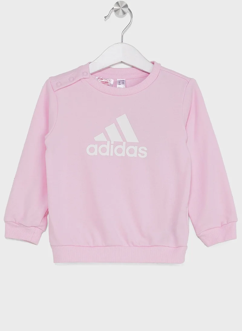 adidas بنطال جوغر رياضي من قماش تيري الفرنسي مزين بشعار للأطفال