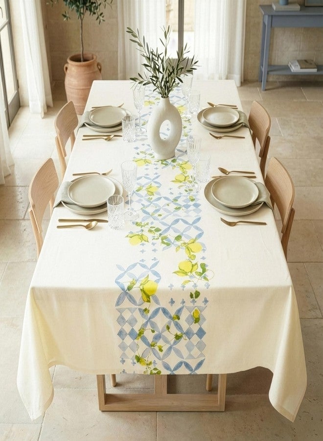 RUSTIQUE LINENS مفرش طاولة مستطيل الشكل من القطن المطبوع بنسبة 100% من RUSTIQUE LINENS، مناسب لـ 6 إلى 8 أشخاص، مقاوم للماء والبقع، ثقيل الوزن، قابل للغسل، بنقشة ليمونية (230 × 150 سم). - Image 4
