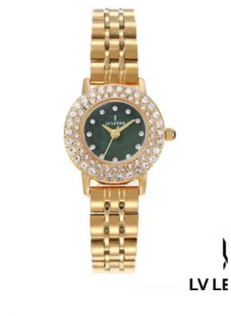 Women's watch with high quality polished stainless steel closure