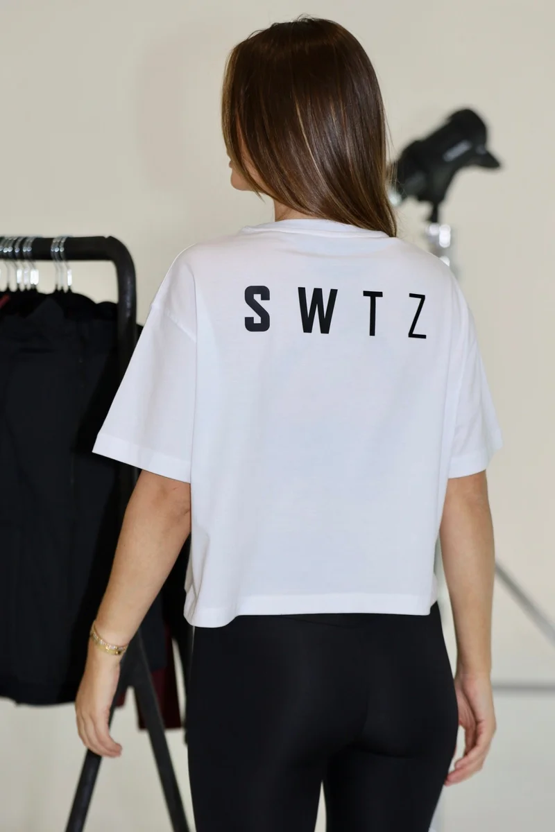  swtz LOUNGE CROP TSHIRT STATEMENT