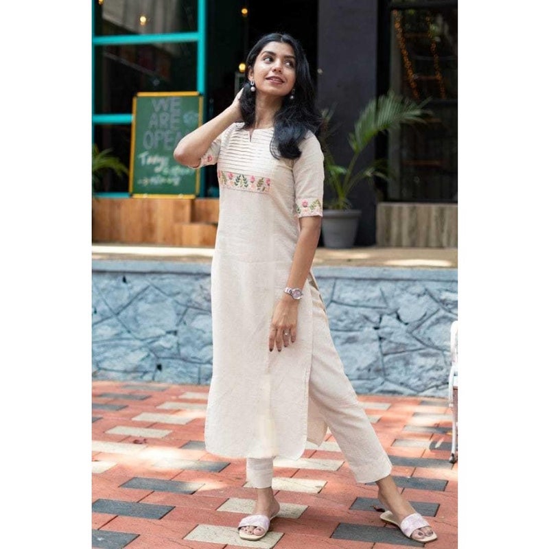 Women's Cotton Floral Printed Straight Kurti with Palazzo Set For Casual Wear White Soft Fabric Comfortable Fit Stylish Ethnic Look - Image 4