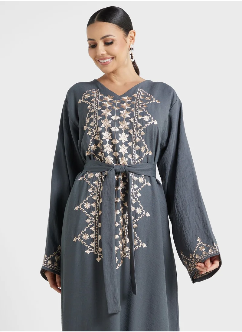 hayas closet Embroidered Belted Jalabiya