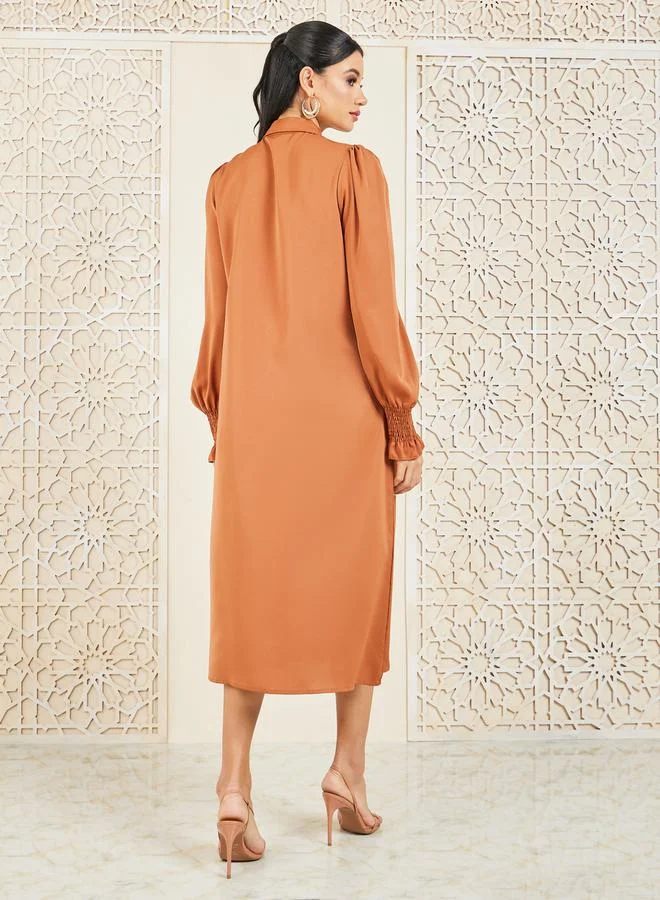 ستايلي Shirred Cuff Midi Dress
