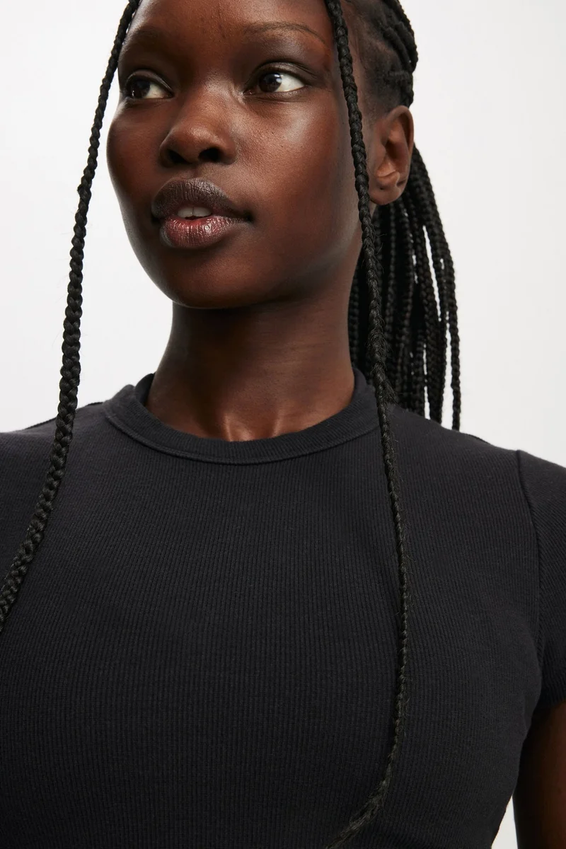 Body ACTIVE CURVED HEM BABY TEE