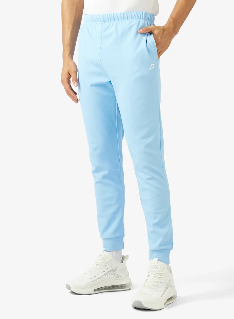 فورورد بدلات رياضية بشعار