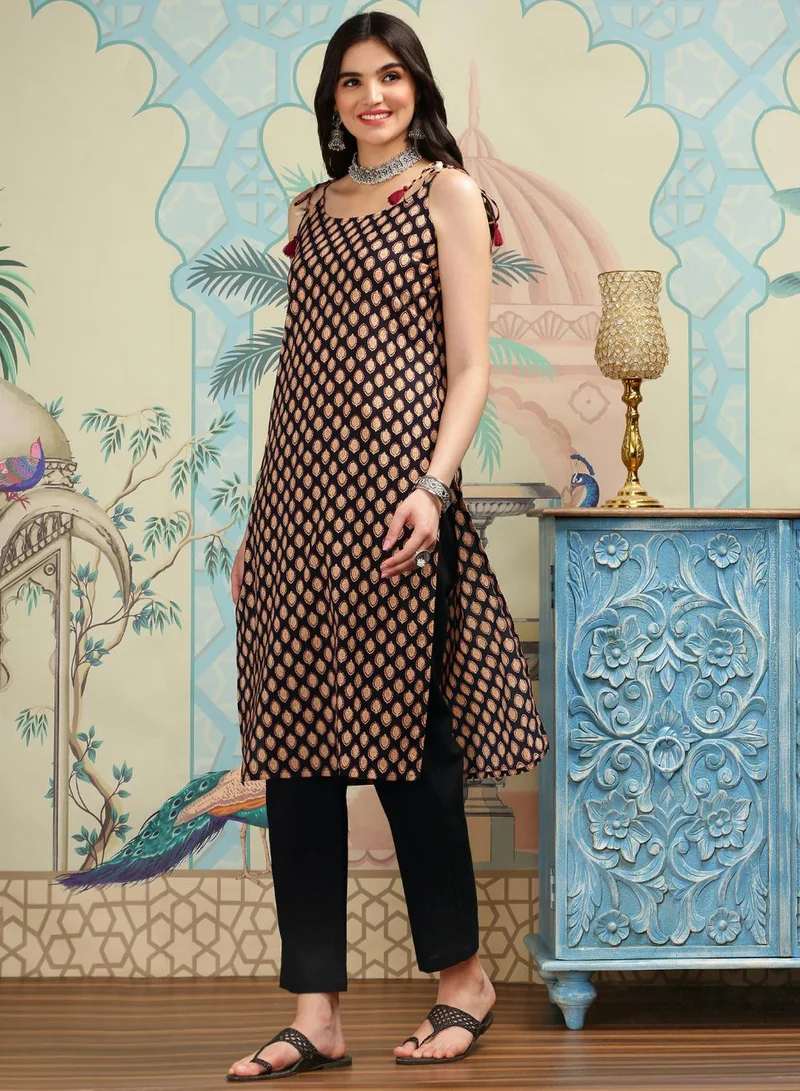 ISHIN Women's Black 100% Cotton Printed Straight Fit Kurta Set