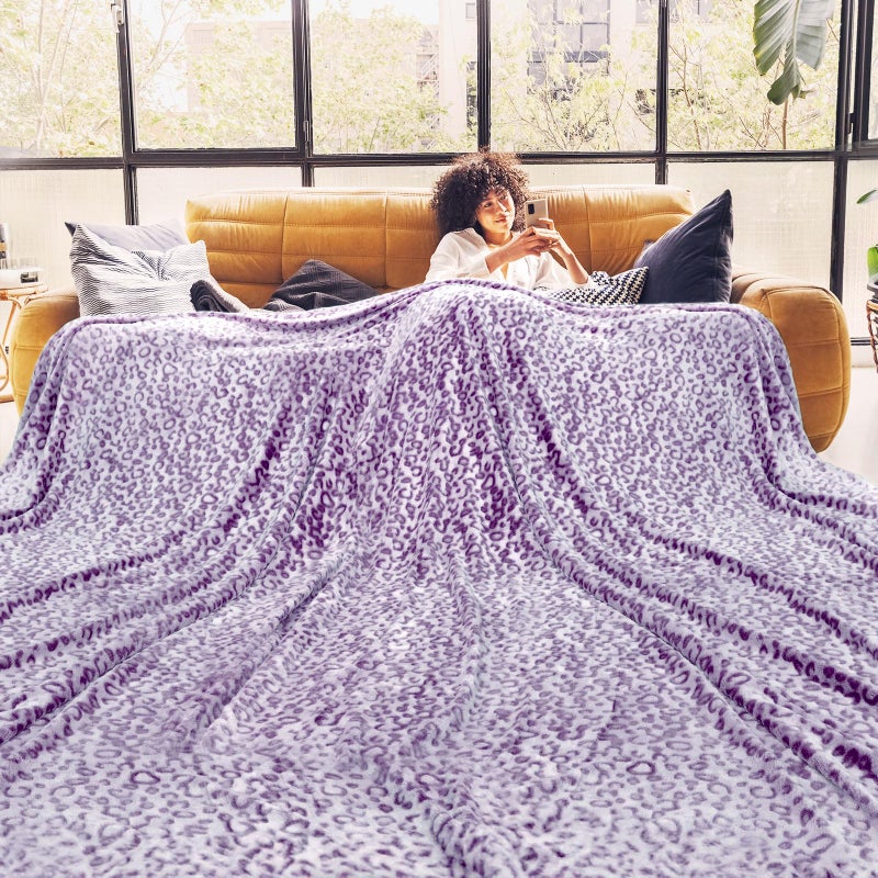 ZHIKU Warm Blanket Purple Soft Fleece Blanket Throw Lightweight Queen Size Throw Blanket for Bed - Image 5