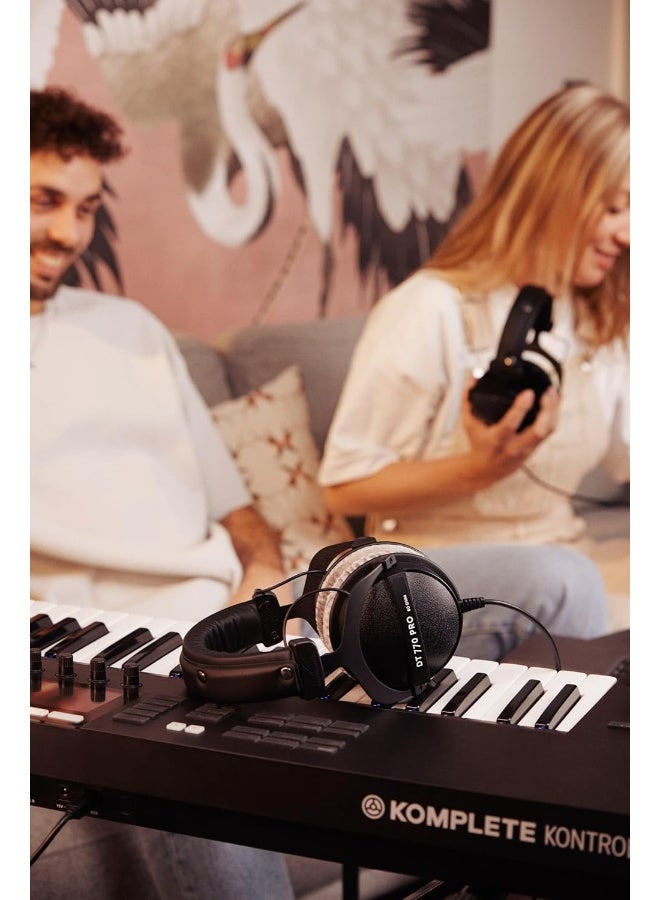 Beyer Dynamic beyerdynamic DT 770 PRO 80 Ohm Over-Ear Studio Headphones - Image 5