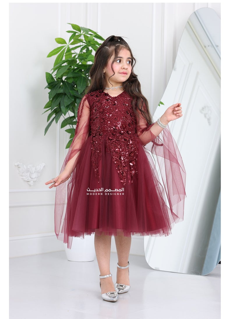 مودرن ديزاين فستان سهرة للأطفال فاخر مصنوع من خامة التل الفاخر، مع تطريز يدوي أنيق يضيف لمسة فخامة لا تقاوم - Image 1