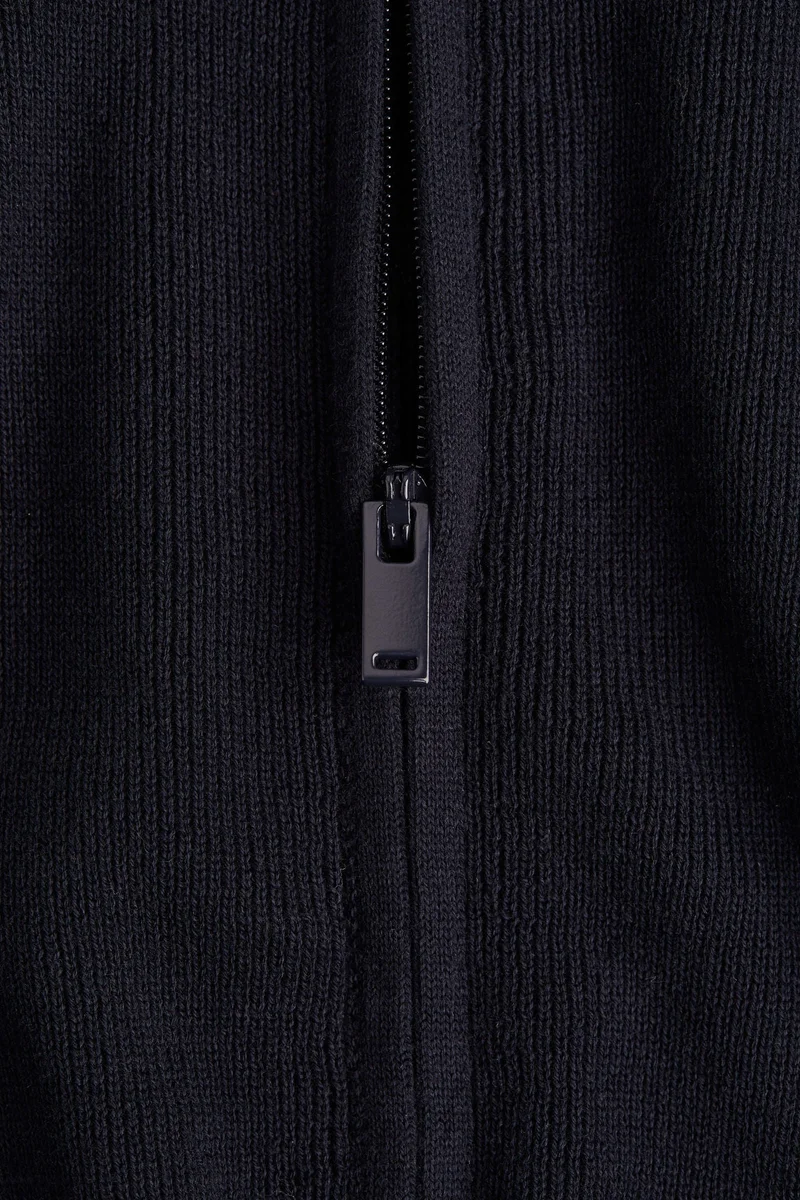 اتش اند ام كارديغان بسحاب كامل